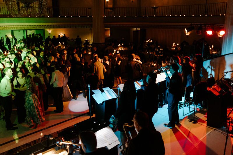 chic winter wedding at intercontinental chicago